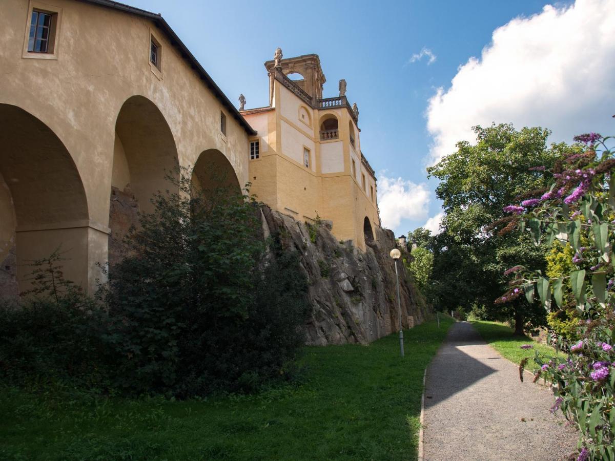 Laurahaus Villa Дечин Екстериор снимка